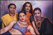 BETWEEN THE LINES Indiens drittes Geschlecht